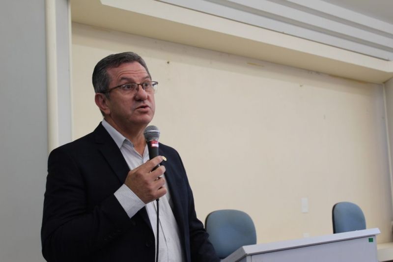 Ex-prefeito de Farroupilha é internado na UTI com covid-19