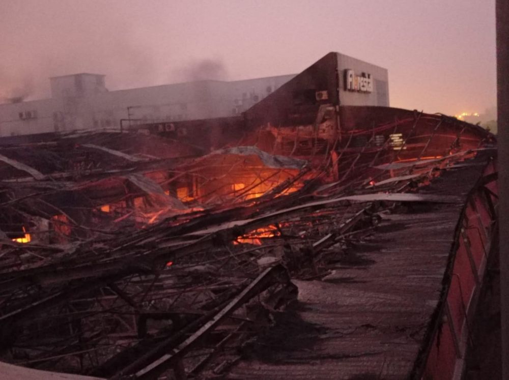 Incêndio atinge a fábrica de balas Florestal em Lajeado