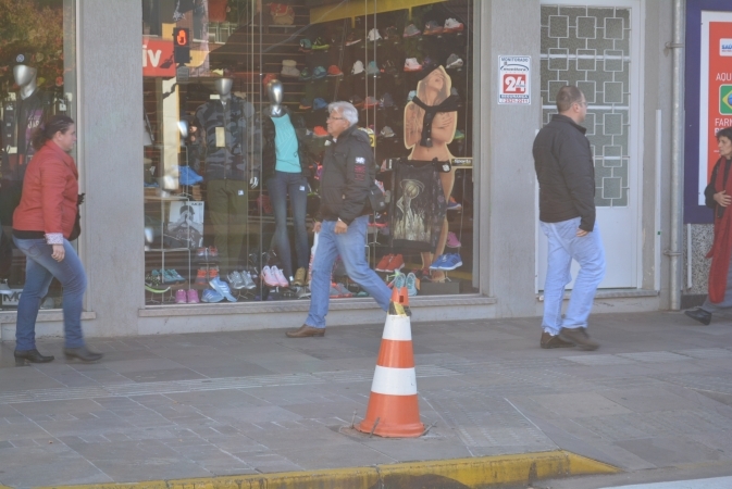 Sinalização para pedestre será reinstalada ne Via Del Vino 