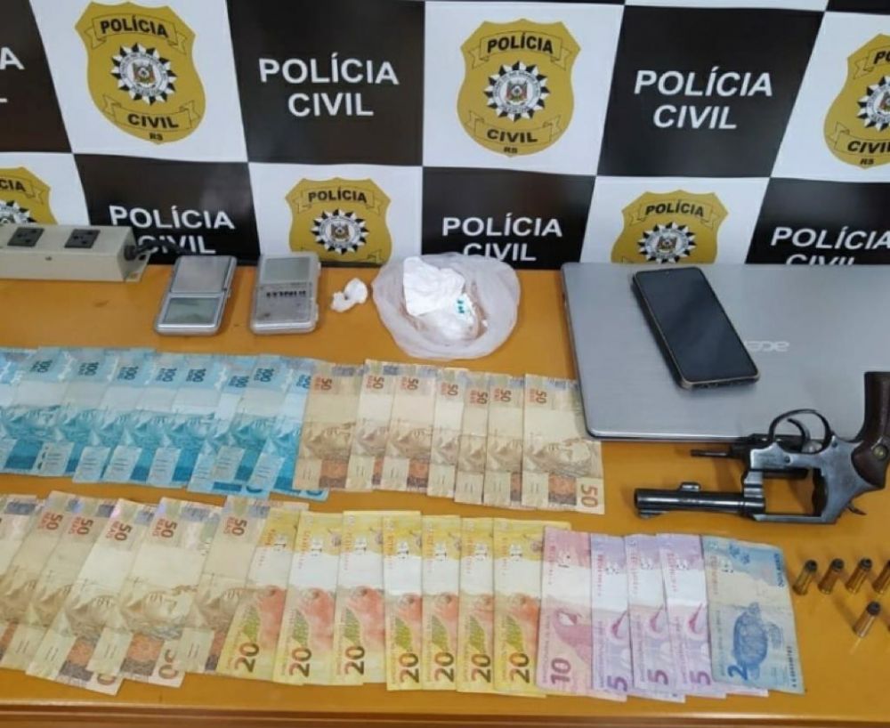Homem que realizava tele-entrega de drogas é preso em Carlos Barbosa