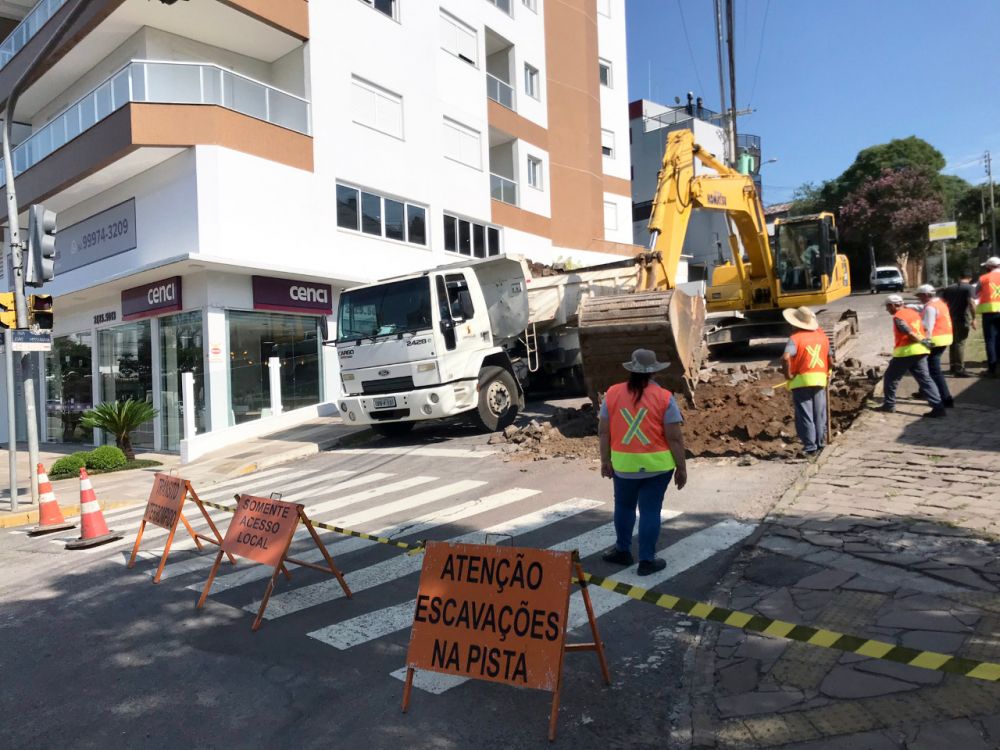Rua João Missiaggia recebe pavimentação asfáltica