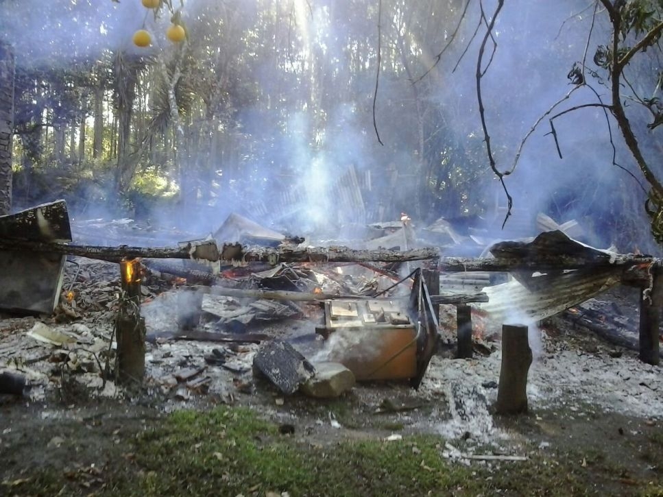 Incêndio destrói casa em Boa Vista do Sul