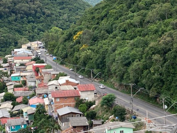 Rua que liga Bento Gonçalves, Caxias do Sul e Farroupilha será ampliada