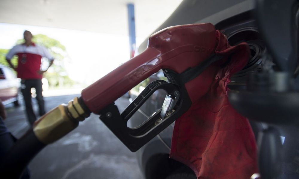 Presidente diz que espera redução de preços dos combustíveis