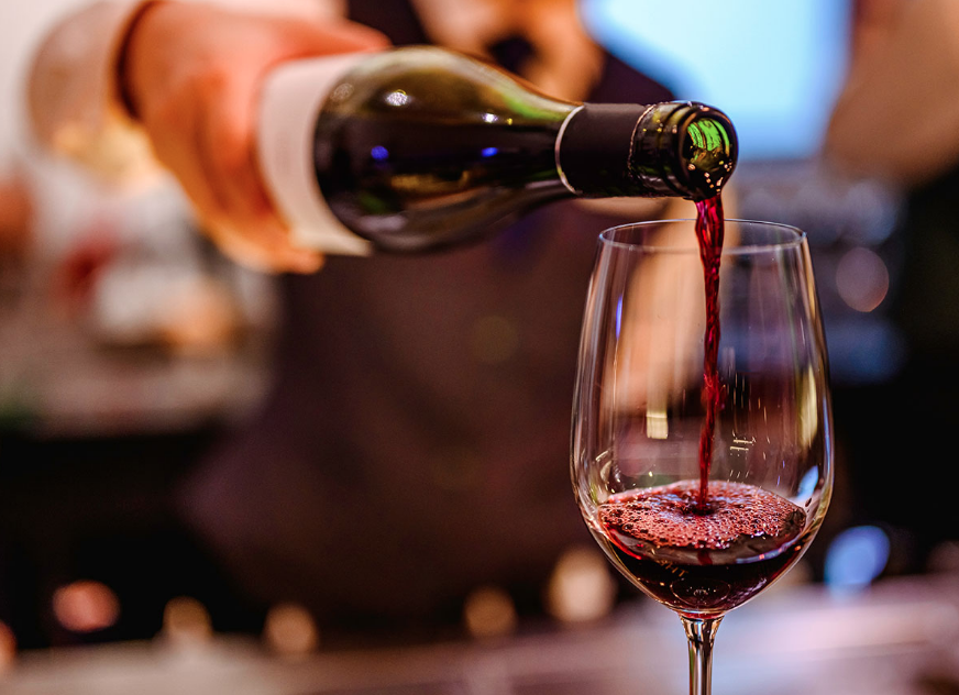 Venda de vinhos finos, espumantes e sucos registra alta nos primeiros meses do ano