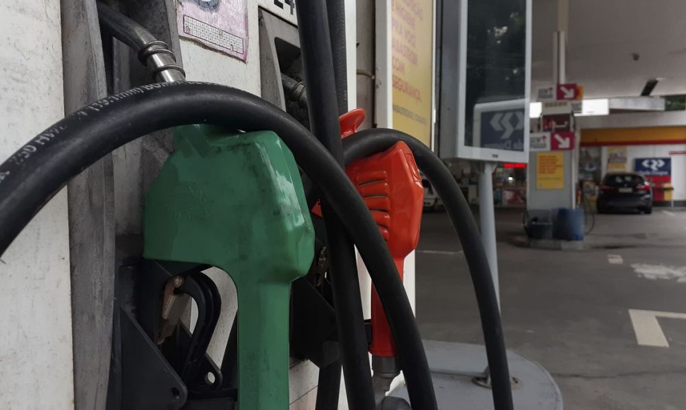Preço da gasolina chega a R$ 7,27