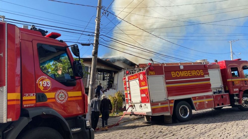 Incêndio atinge residência no bairro Borgo em Bento