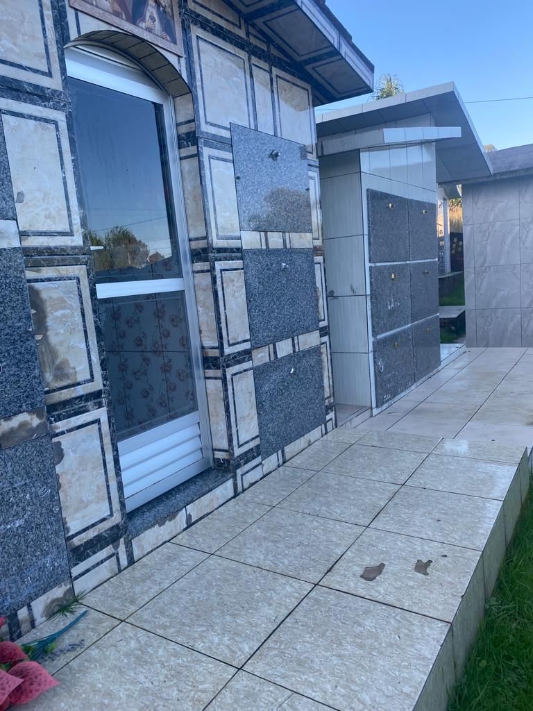 Cemitério é alvo de furto e vandalismo no interior de Carlos Barbosa