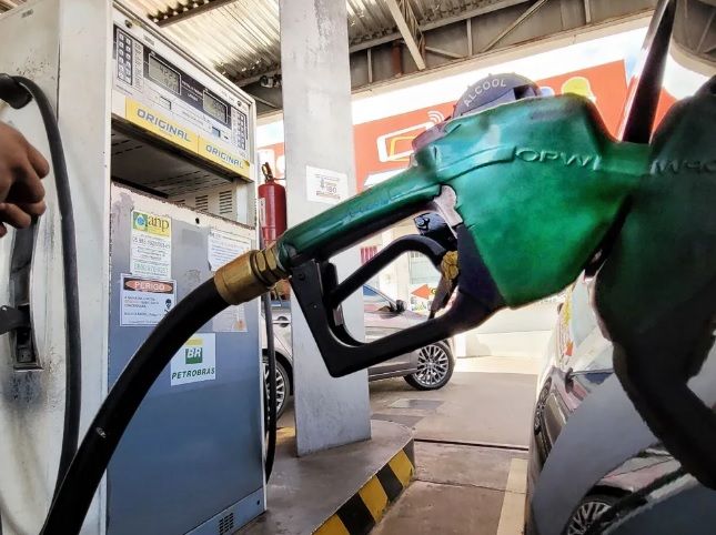Petrobras reduz preços da gasolina e do diesel para as distribuidoras 