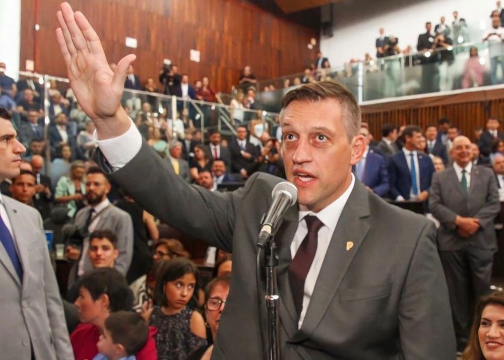 Guilherme Pasin toma posse como Deputado Estadual