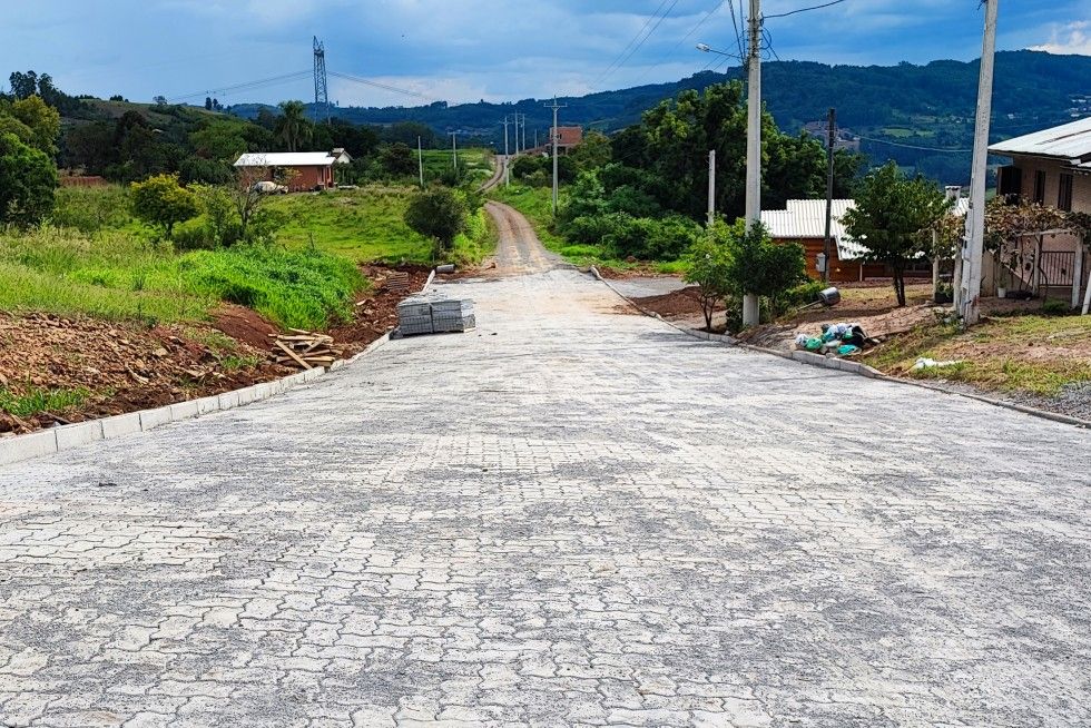 Arcoverde recebe pavimentação em parceria com moradores