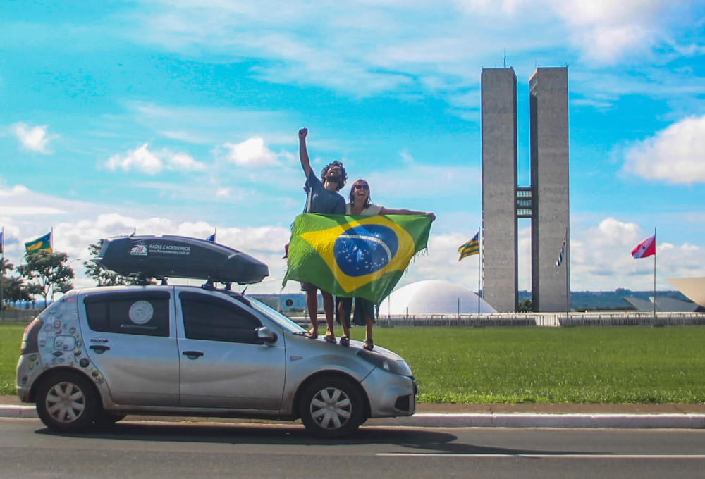 Após 707 dias, jornalistas de Bento percorrem todos os Estados do Brasil