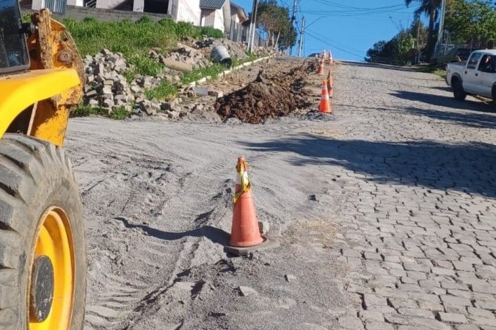 Prefeitura de Carlos Barbosa finaliza trabalhos na rua Bom Princípio