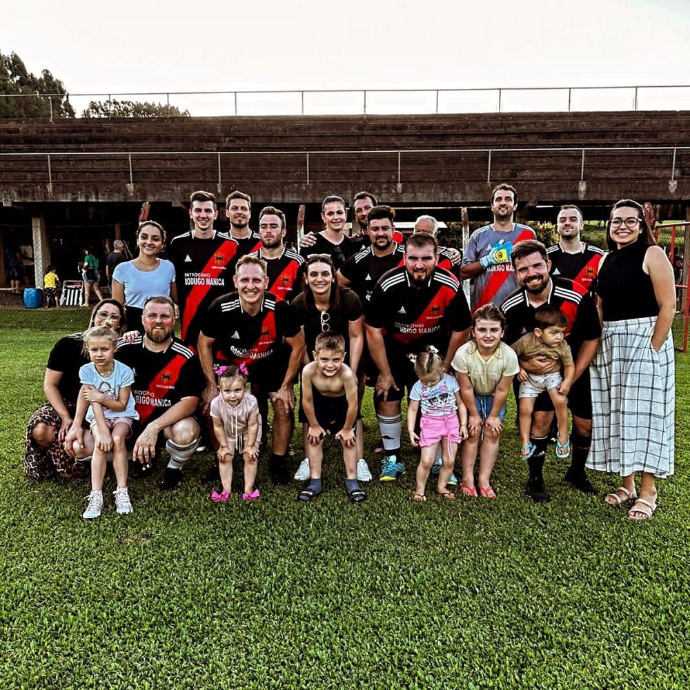 Família Manica vence torneio das raças em Marcorama