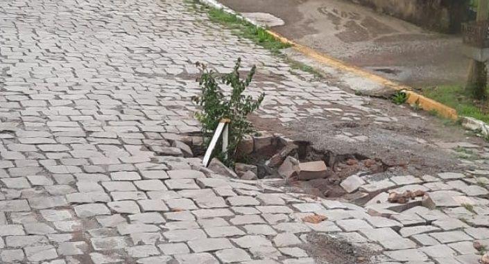 Prefeitura de Carlos Barbosa diz que consertos vão demorar um mês
