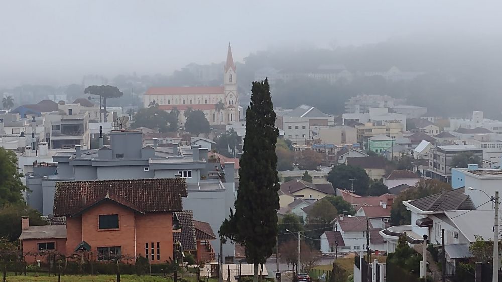 Tempo vira e Serra terá fim de semana de Frio e Neblina