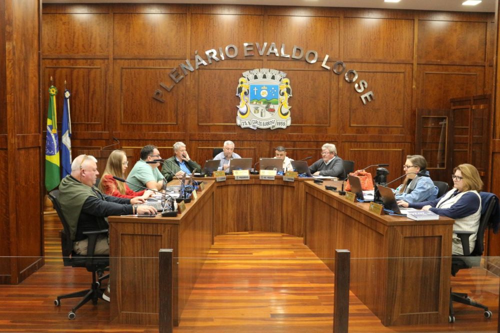 Novo Regimento Interno é aprovado e redefine regas da Câmara de Carlos Barbosa