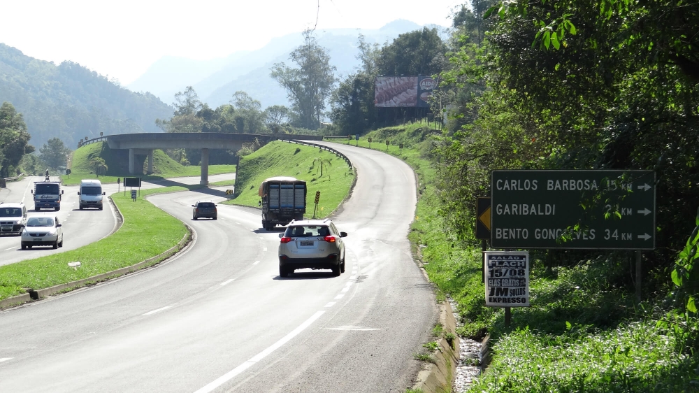 São Vendelino é apontada como pior rodovia da Serra