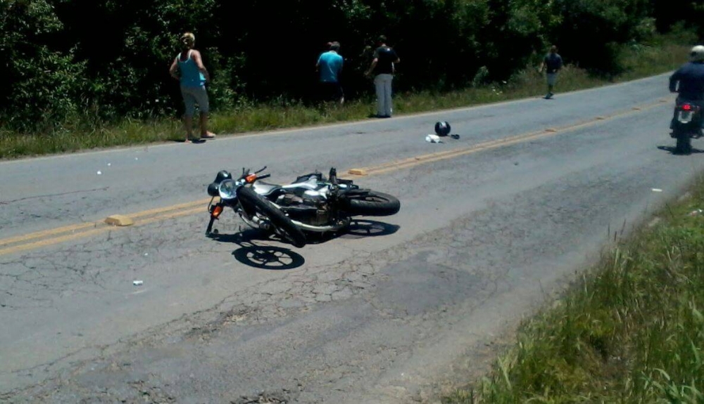 Motociclista atropela e mata pedestre na VRS-813
