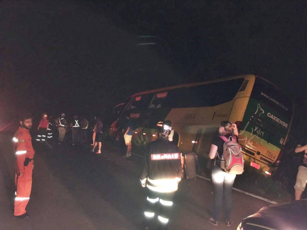 Acidente com ônibus em Farroupilha assusta passageiros   