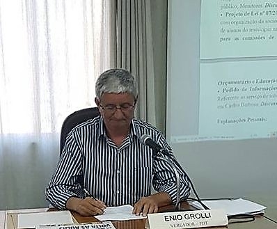 Vice-Presidente Enio Grolli assume Legislativo barbosense   