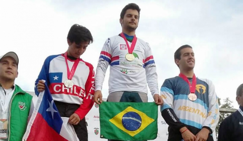 Barbosense conquista 1° lugar no campeonato de Downhill na Colômbia   