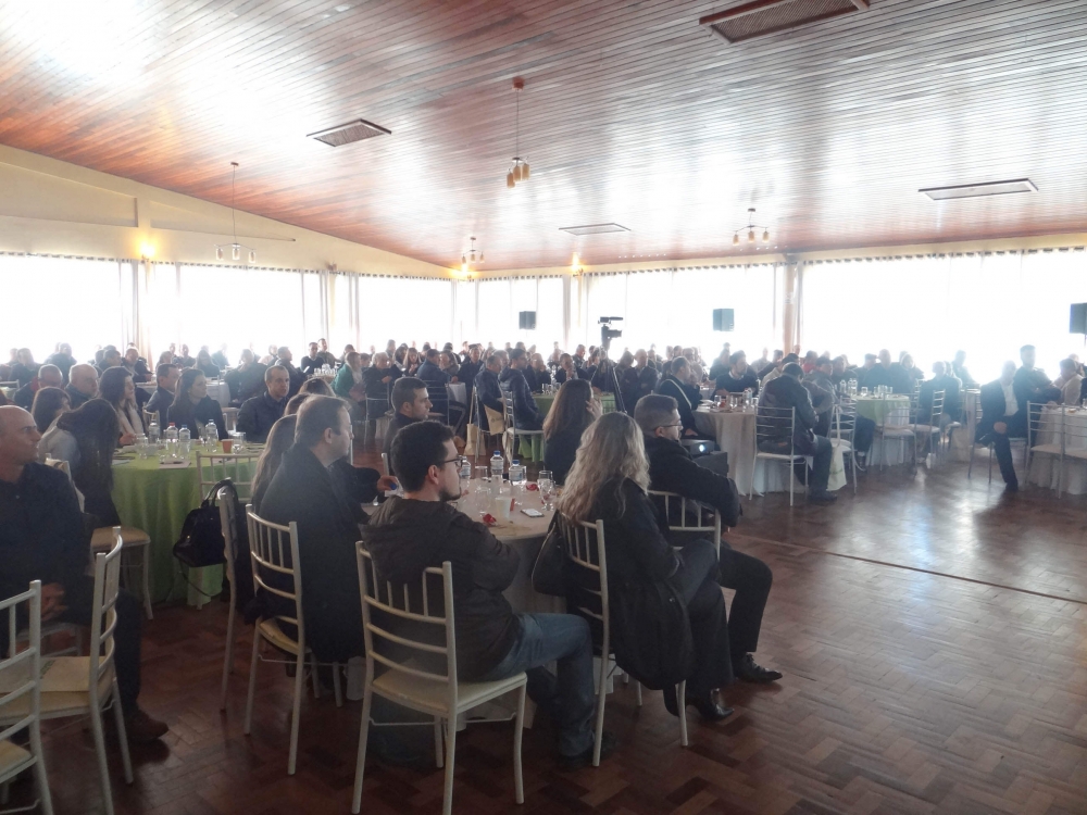 SICREDI promove em Carlos Barbosa encontro sobre agronegócio