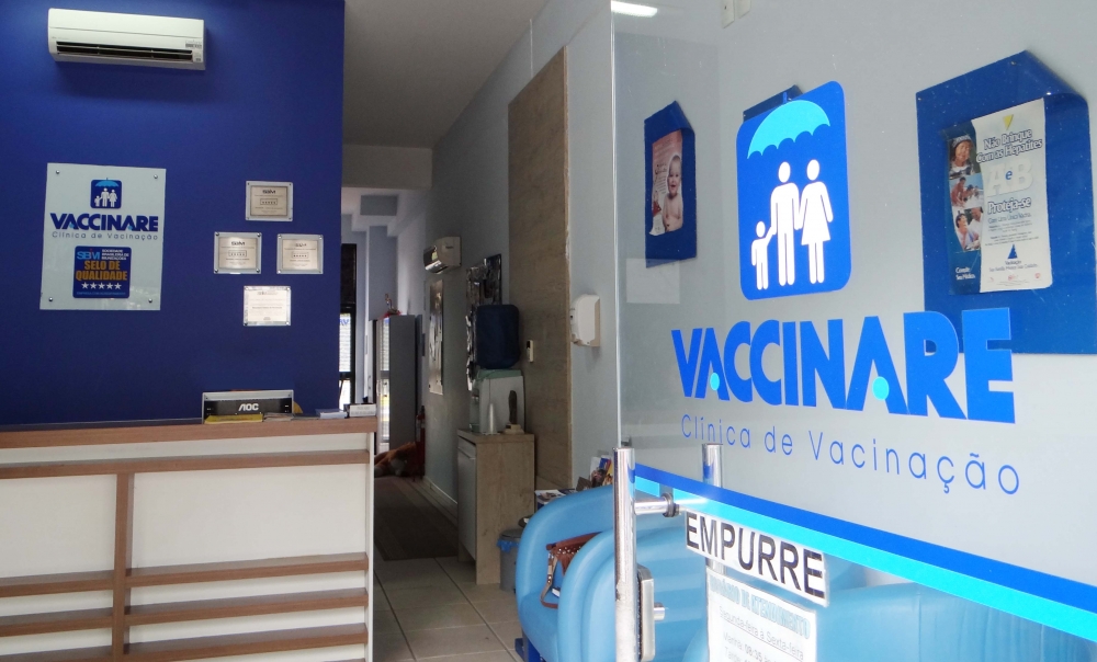 Cuidados com clínicas de vacinação particulares redobrados