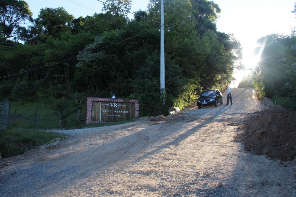 Inicia pavimentação da estrada Marcílio Dias em Garibaldi
