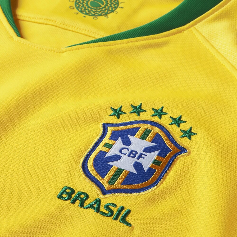 Copa do Mundo faz aumentar a procura por camisa oficial