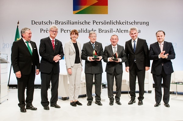 Junto com presidente da Bosch, Clóvis Tramontina é homenageado na Alemanha