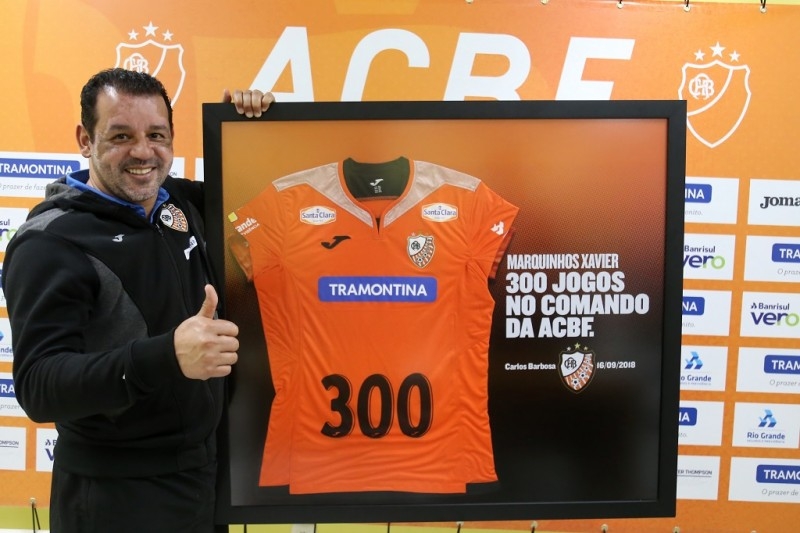 Marquinhos Xavier renova o contrato com a ACBF para 2019