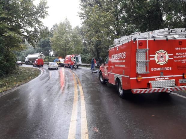 Dois jovens morrem em acidente na BR 470 no trecho de Salvador do Sul