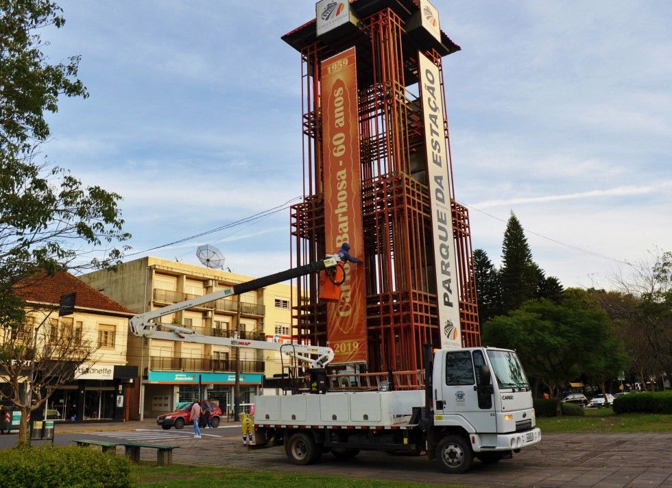 Torre da Estação celebra os 60 anos de Carlos Barbosa