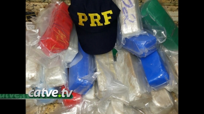 Moradores do Vale Verde em Garibaldi são presos com 20 kg de cocaína no PR