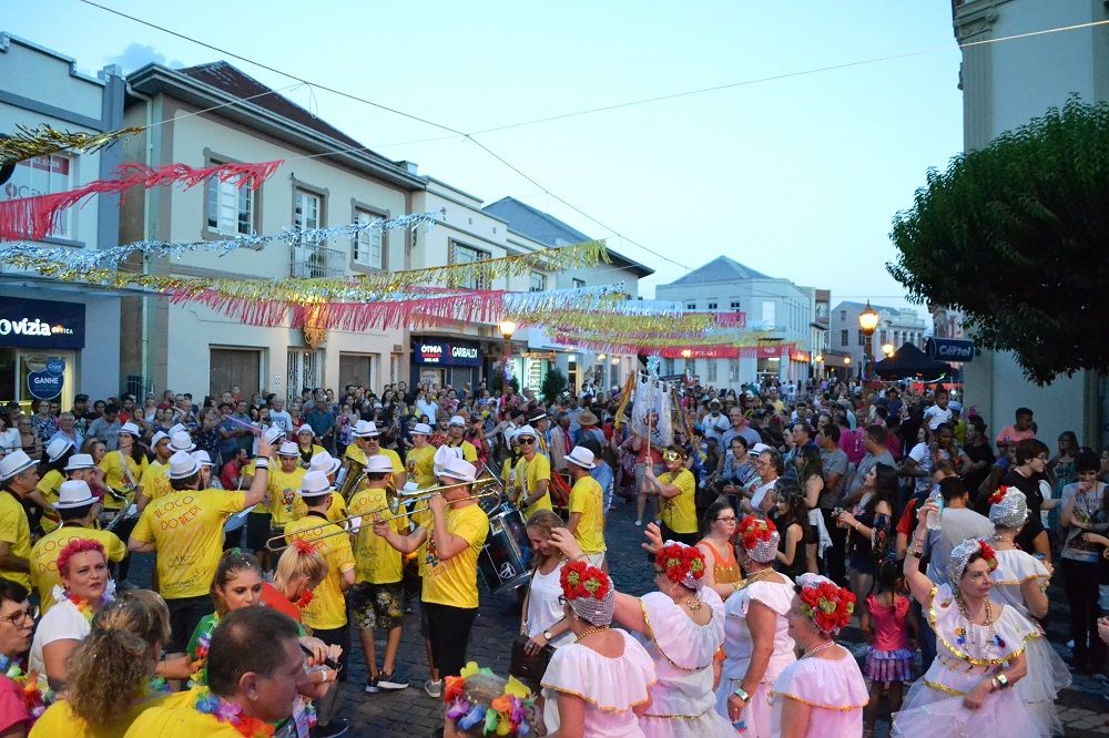 Carnaval Retrô de Garibaldi acontece no próximo dia 15