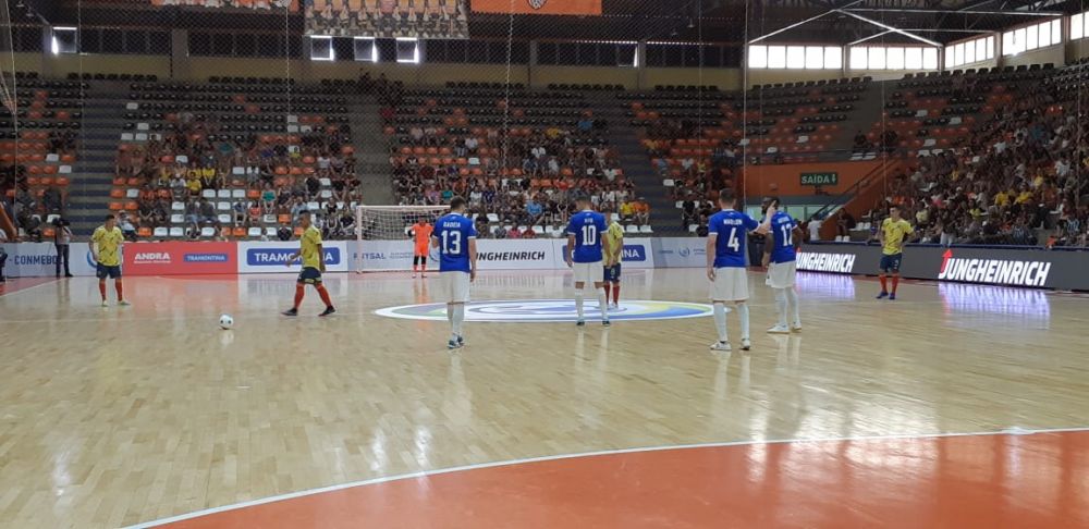 Brasil conquista vitória no primeiro jogo das eliminatórias de Futsal 