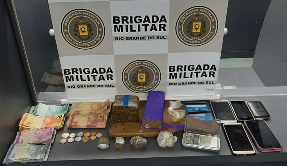 BM prende cinco por tráfico de drogas na Estrada Santa Clara em Carlos Barbosa