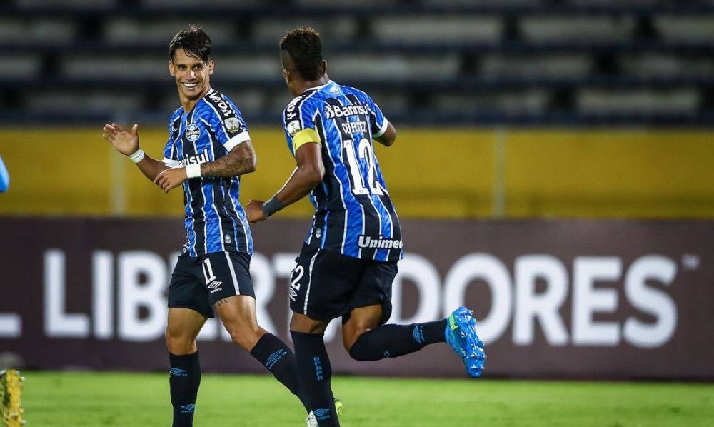 Com reservas e meninos, Grêmio vence e segue na pré-Libertadores
