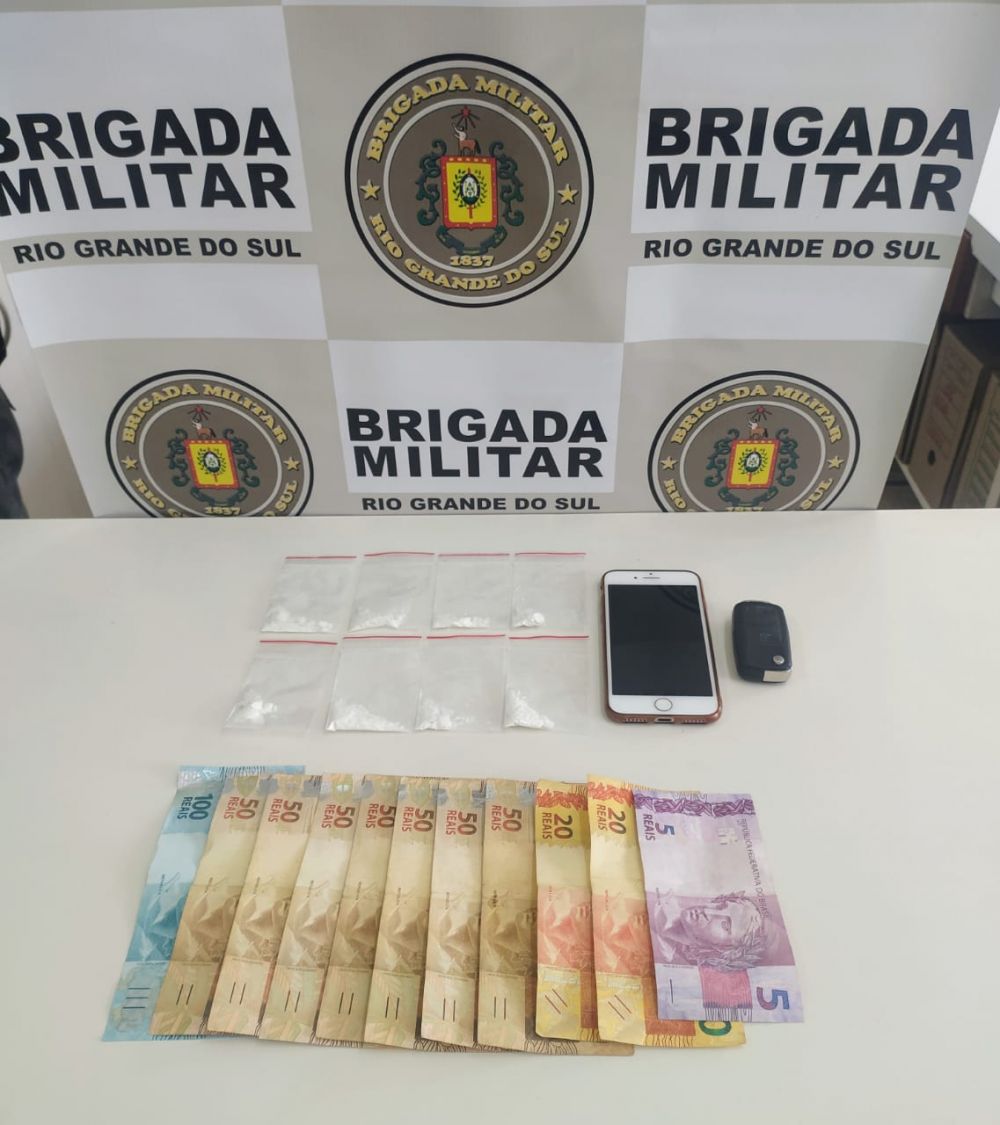 Homem é preso por tráfico de drogas em Carlos Barbosa