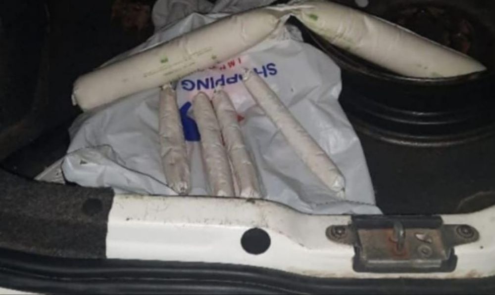 Artefatos explosivos são encontrados dentro de veículo em Carlos Barbosa